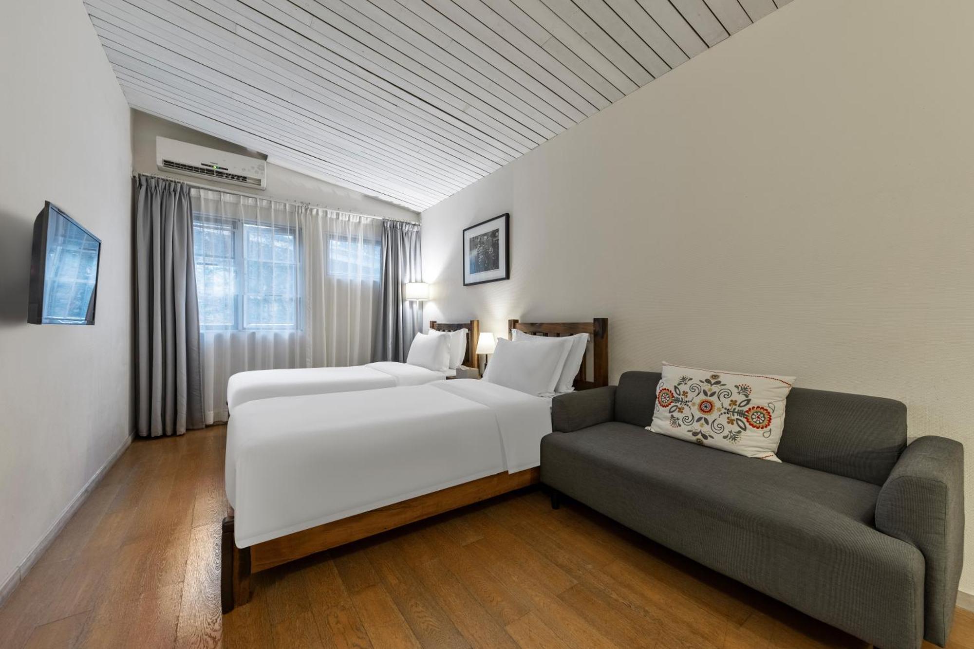 Shenzhen No'6 Garden Villa --French Window With Garden View,Close To Sea World &Shekou Ferry Port &K11 Ecoast &Subway Nearby ,Offer Western Food And Coffee &English Speaking With Tour Services Eksteriør bilde