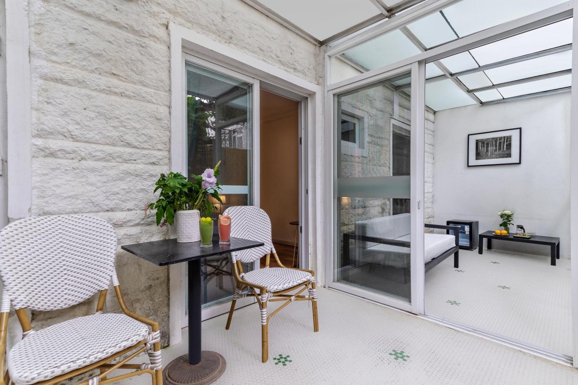 Shenzhen No'6 Garden Villa --French Window With Garden View,Close To Sea World &Shekou Ferry Port &K11 Ecoast &Subway Nearby ,Offer Western Food And Coffee &English Speaking With Tour Services Eksteriør bilde